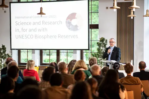 International Nachwuchswissenschaftler*innen und Manager*innen von Biosphärenreservaten trafen sich im Mai 2022 zur ersten Forschungskonferenz des Biosphere Reserves Institute der HNEE